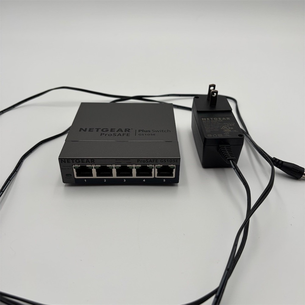 NETGEAR ProSAFE Plus 5-Port Gigabit Smart Managed Ethernet Switch‎ w/